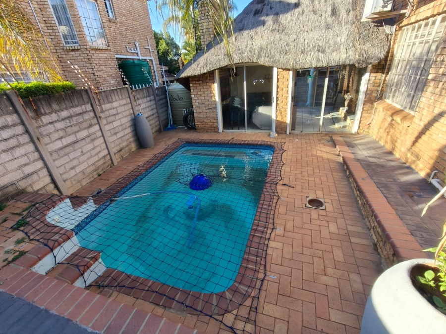 3 Bedroom Property for Sale in Safari Gardens North West